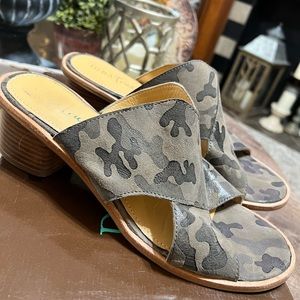 Camo sandals